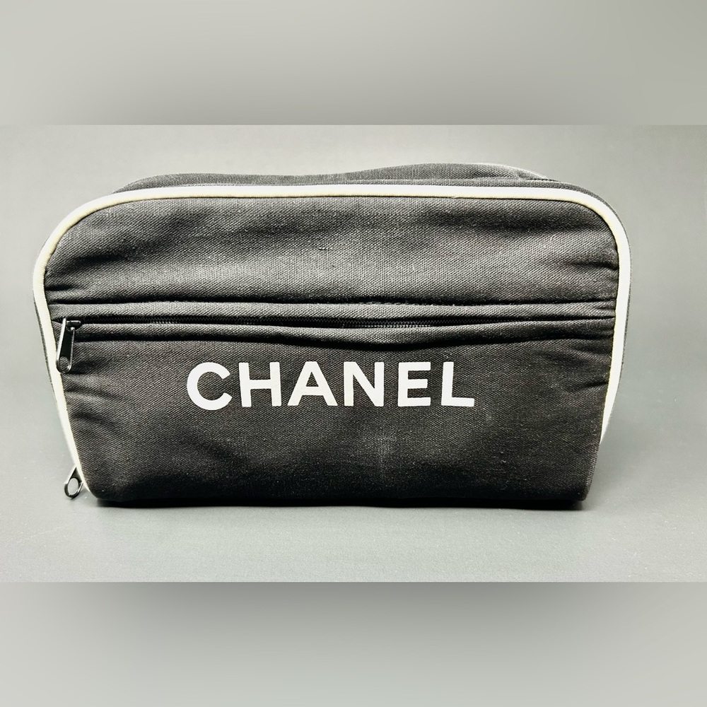 CHANEL Cosmetic Makeup Bag Case